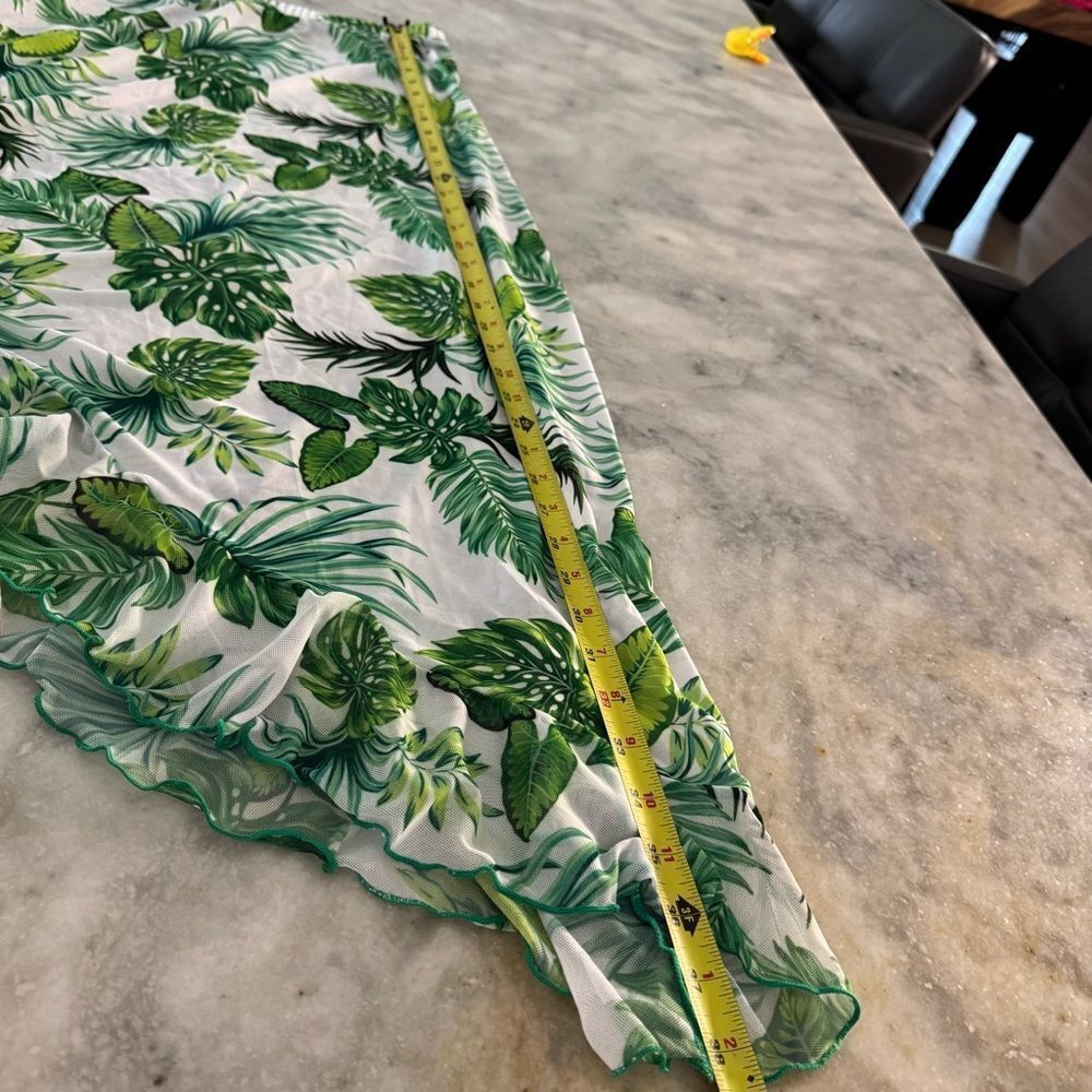 Tropical Ruffle Hem Cover Up, Size Large - Picture 12 of 13